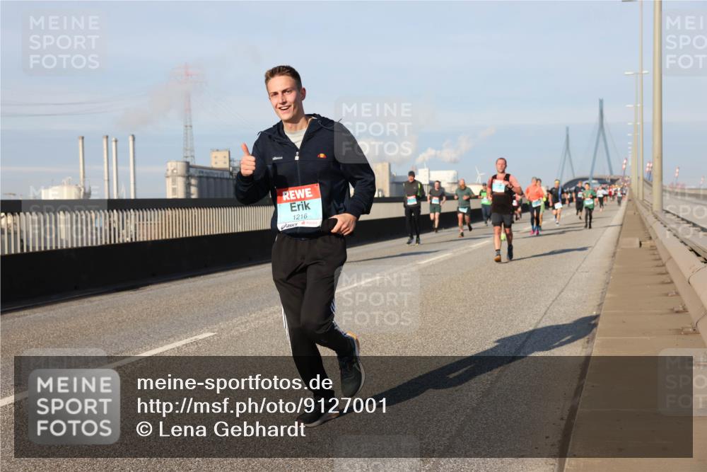 03.10.2025 - Köhlbrandbrückenlauf Lena Gebhardt http://msf.ph/oto/9127001 03.10.2025 09:46:50 Position 2 1216 meine-sportfotos.de