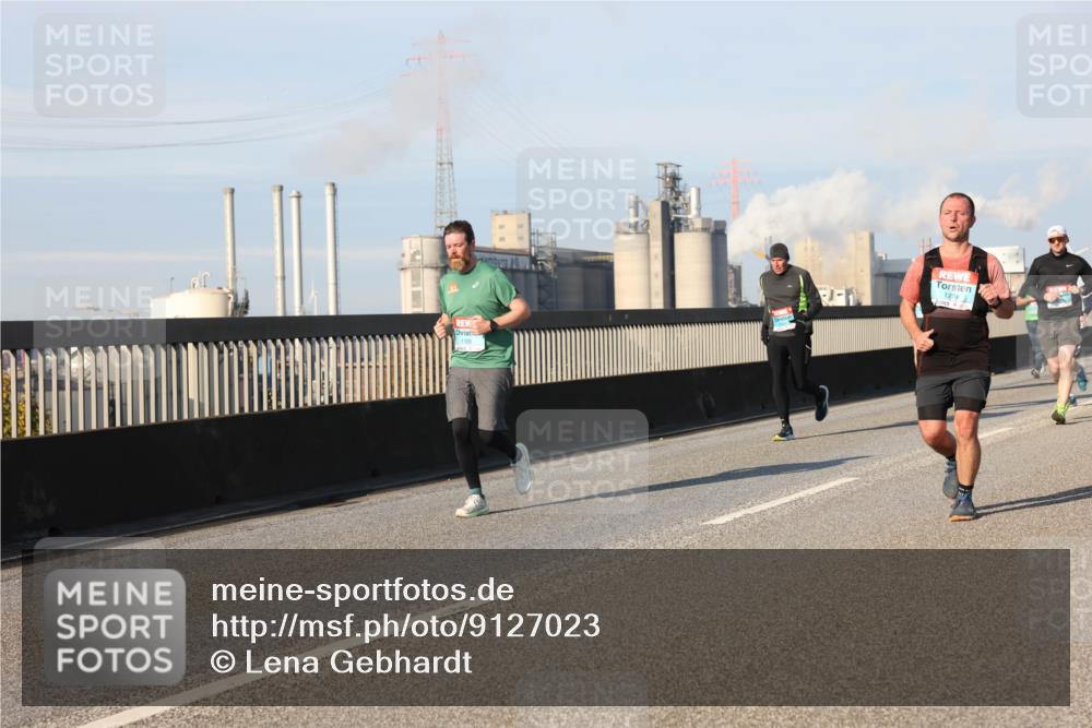03.10.2025 - Köhlbrandbrückenlauf Lena Gebhardt http://msf.ph/oto/9127023 03.10.2025 09:46:51 Position 2 1105, 1274 meine-sportfotos.de