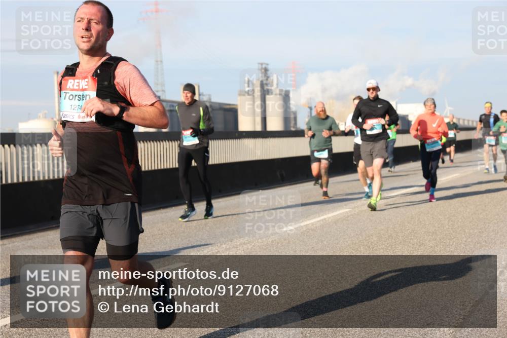 03.10.2025 - Köhlbrandbrückenlauf Lena Gebhardt http://msf.ph/oto/9127068 03.10.2025 09:46:53 Position 2 1274 meine-sportfotos.de
