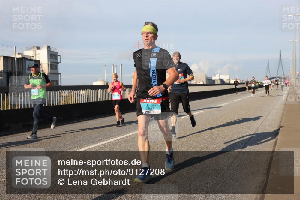 03.10.2025 - Köhlbrandbrückenlauf Lena Gebhardt http://msf.ph/oto/9127208 03.10.2025 09:47:00 Position 2  meine-sportfotos.de