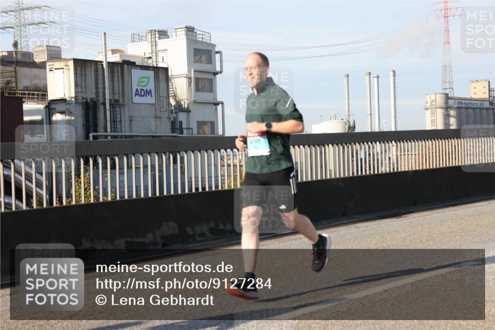 03.10.2025 - Köhlbrandbrückenlauf Lena Gebhardt http://msf.ph/oto/9127284 03.10.2025 09:47:02 Position 2  meine-sportfotos.de