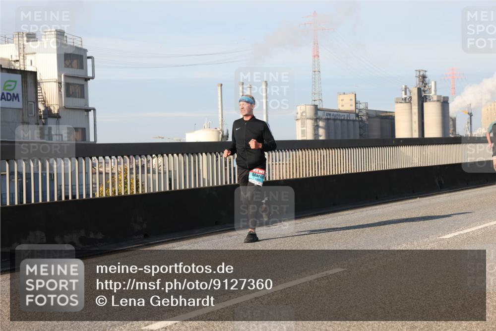 03.10.2025 - Köhlbrandbrückenlauf Lena Gebhardt http://msf.ph/oto/9127360 03.10.2025 09:47:08 Position 2 1966 meine-sportfotos.de