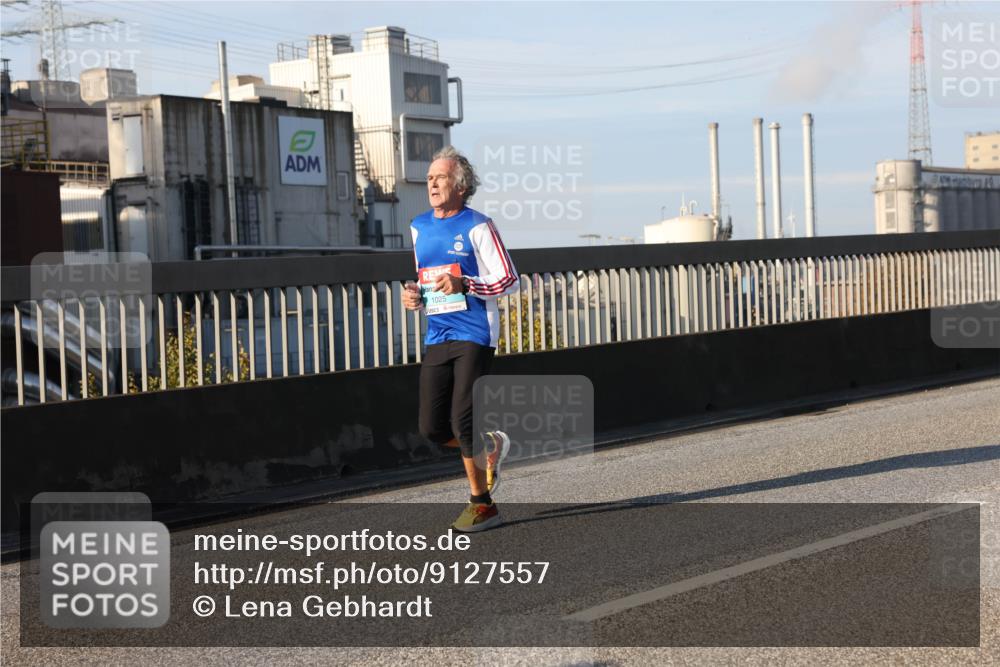 03.10.2025 - Köhlbrandbrückenlauf Lena Gebhardt http://msf.ph/oto/9127557 03.10.2025 09:47:26 Position 2 1025 meine-sportfotos.de
