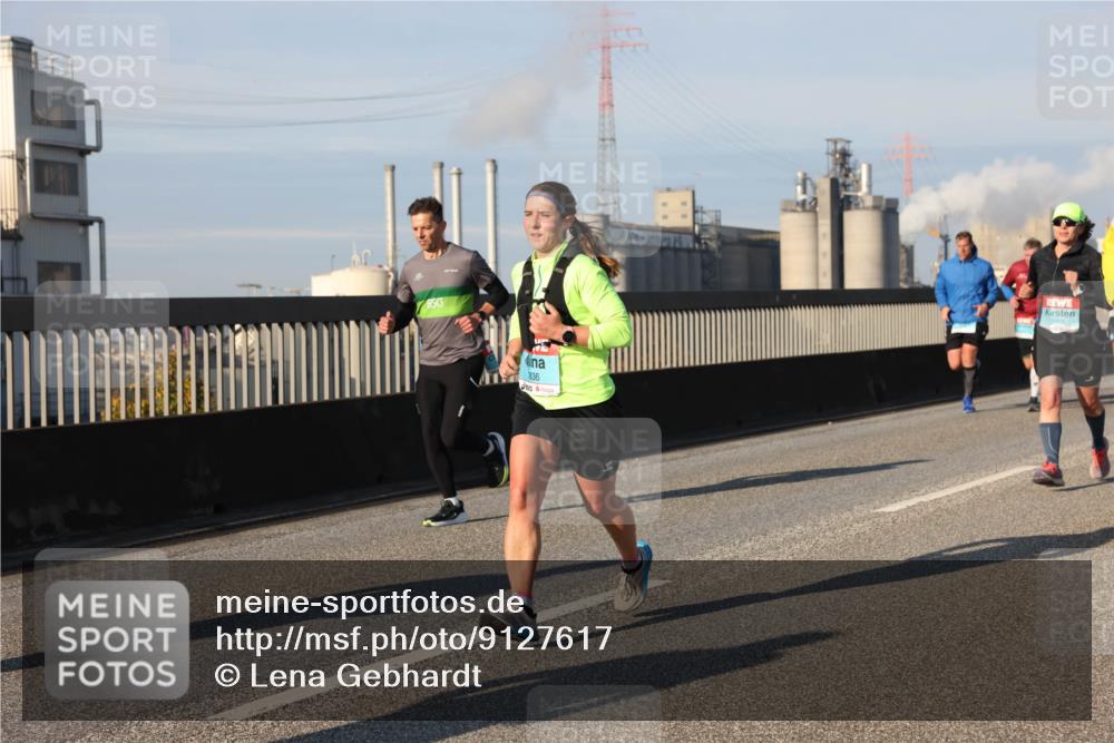 03.10.2025 - Köhlbrandbrückenlauf Lena Gebhardt http://msf.ph/oto/9127617 03.10.2025 09:47:29 Position 2 836 meine-sportfotos.de