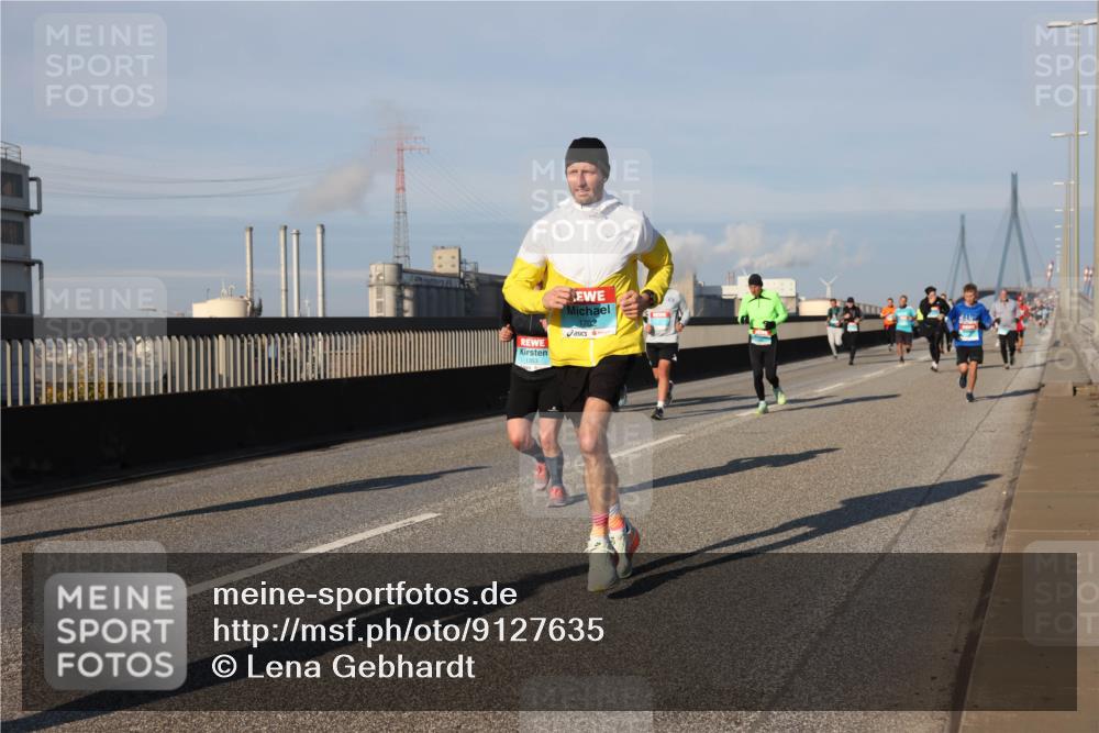 03.10.2025 - Köhlbrandbrückenlauf Lena Gebhardt http://msf.ph/oto/9127635 03.10.2025 09:47:31 Position 2 1702 meine-sportfotos.de