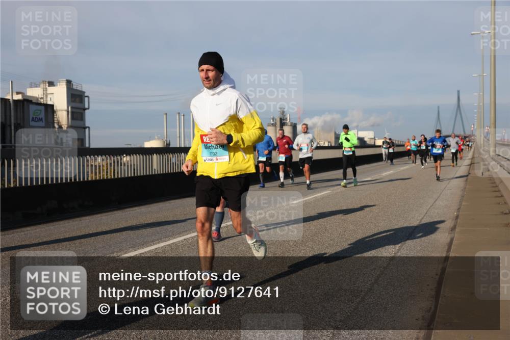 03.10.2025 - Köhlbrandbrückenlauf Lena Gebhardt http://msf.ph/oto/9127641 03.10.2025 09:47:31 Position 2 1702 meine-sportfotos.de
