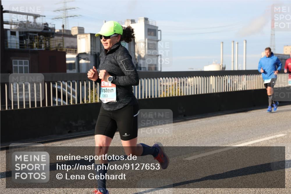 03.10.2025 - Köhlbrandbrückenlauf Lena Gebhardt http://msf.ph/oto/9127653 03.10.2025 09:47:32 Position 2 1353 meine-sportfotos.de