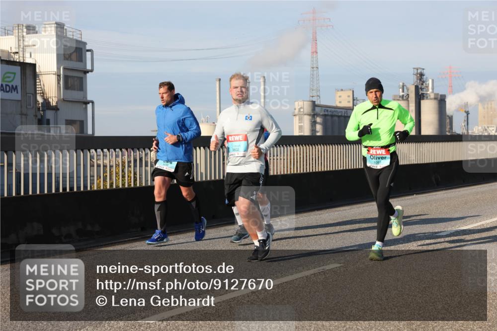 03.10.2025 - Köhlbrandbrückenlauf Lena Gebhardt http://msf.ph/oto/9127670 03.10.2025 09:47:33 Position 2 3802, 1091 meine-sportfotos.de