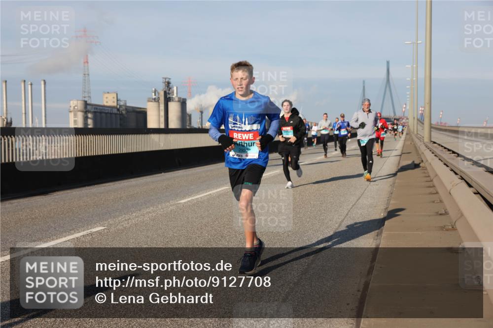 03.10.2025 - Köhlbrandbrückenlauf Lena Gebhardt http://msf.ph/oto/9127708 03.10.2025 09:47:35 Position 2 2920 meine-sportfotos.de