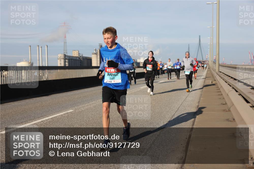 03.10.2025 - Köhlbrandbrückenlauf Lena Gebhardt http://msf.ph/oto/9127729 03.10.2025 09:47:36 Position 2 2920 meine-sportfotos.de