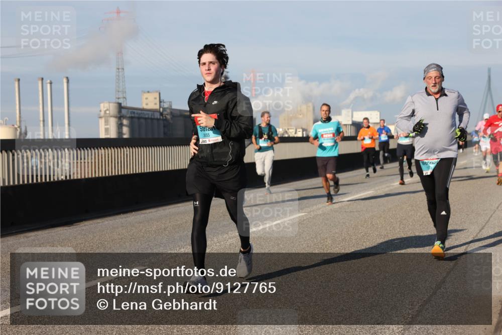 03.10.2025 - Köhlbrandbrückenlauf Lena Gebhardt http://msf.ph/oto/9127765 03.10.2025 09:47:37 Position 2 3655 meine-sportfotos.de