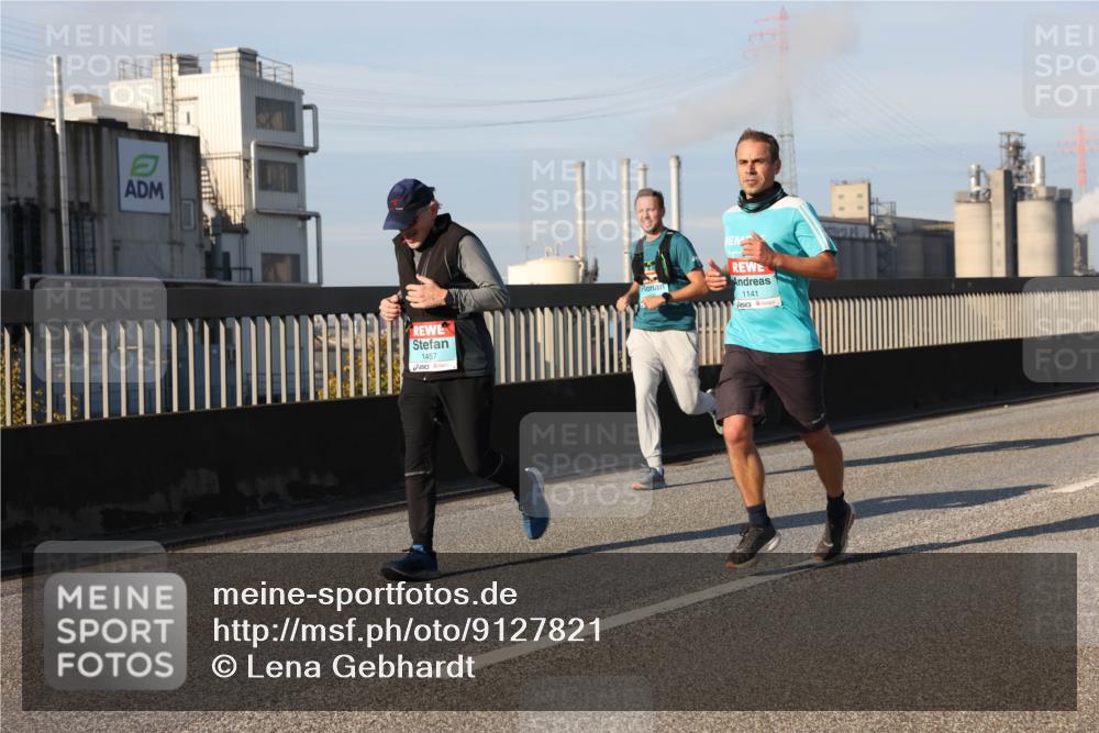 03.10.2025 - Köhlbrandbrückenlauf Lena Gebhardt http://msf.ph/oto/9127821 03.10.2025 09:47:40 Position 2 1457, 1141 meine-sportfotos.de