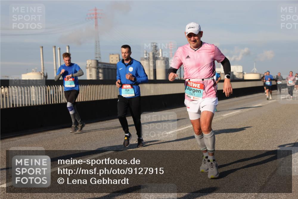 03.10.2025 - Köhlbrandbrückenlauf Lena Gebhardt http://msf.ph/oto/9127915 03.10.2025 09:47:44 Position 2 1321 meine-sportfotos.de