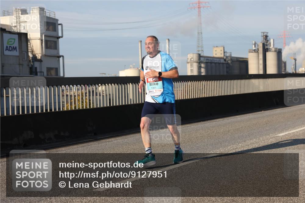 03.10.2025 - Köhlbrandbrückenlauf Lena Gebhardt http://msf.ph/oto/9127951 03.10.2025 09:47:48 Position 2 2, 1351 meine-sportfotos.de