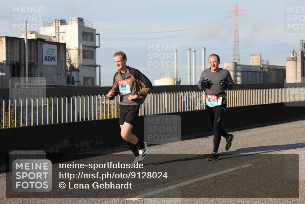03.10.2025 - Köhlbrandbrückenlauf Lena Gebhardt http://msf.ph/oto/9128024 03.10.2025 09:47:55 Position 2 1623, 1308 meine-sportfotos.de