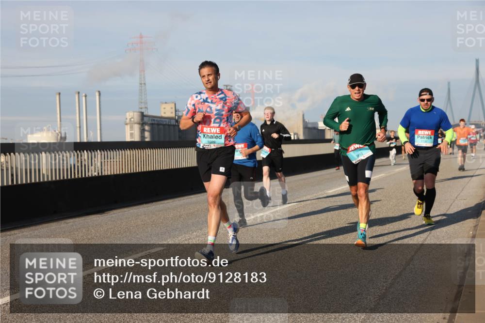 03.10.2025 - Köhlbrandbrückenlauf Lena Gebhardt http://msf.ph/oto/9128183 03.10.2025 09:48:05 Position 2 1039, 3812, 1132 meine-sportfotos.de