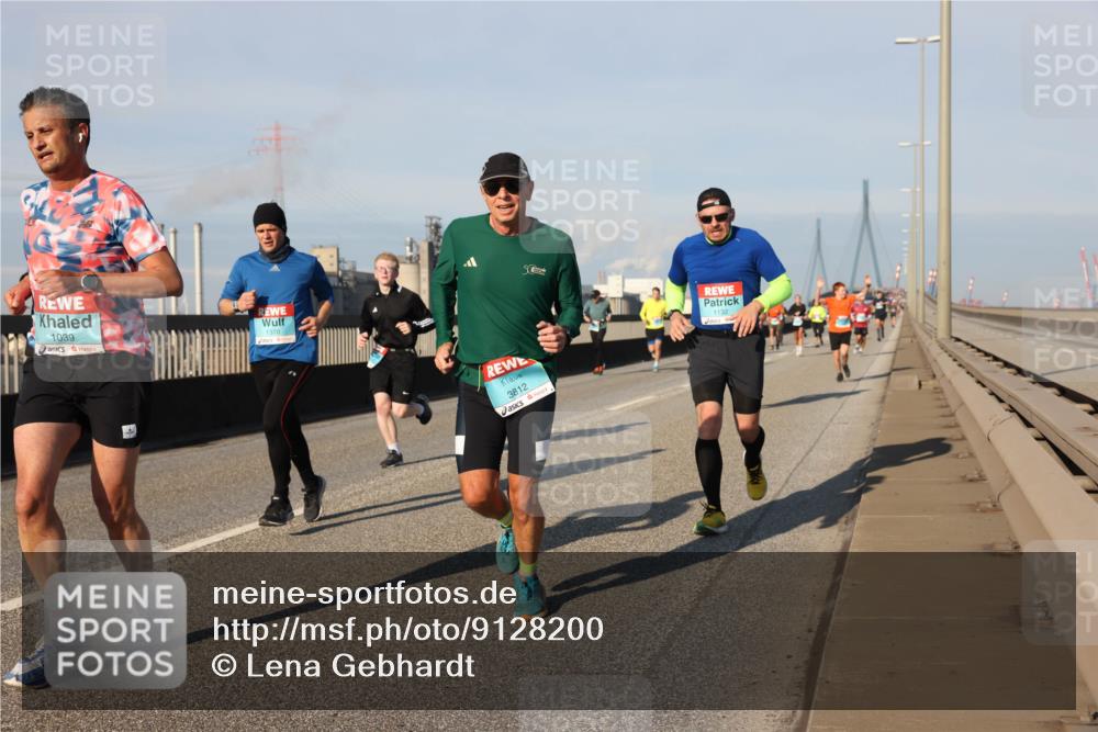 03.10.2025 - Köhlbrandbrückenlauf Lena Gebhardt http://msf.ph/oto/9128200 03.10.2025 09:48:06 Position 2 1039, 1370, 5, 1132, 3812 meine-sportfotos.de