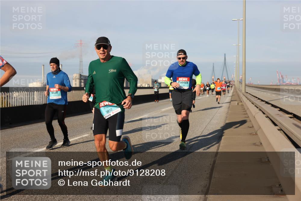 03.10.2025 - Köhlbrandbrückenlauf Lena Gebhardt http://msf.ph/oto/9128208 03.10.2025 09:48:07 Position 2 1370, 3812, 1132 meine-sportfotos.de