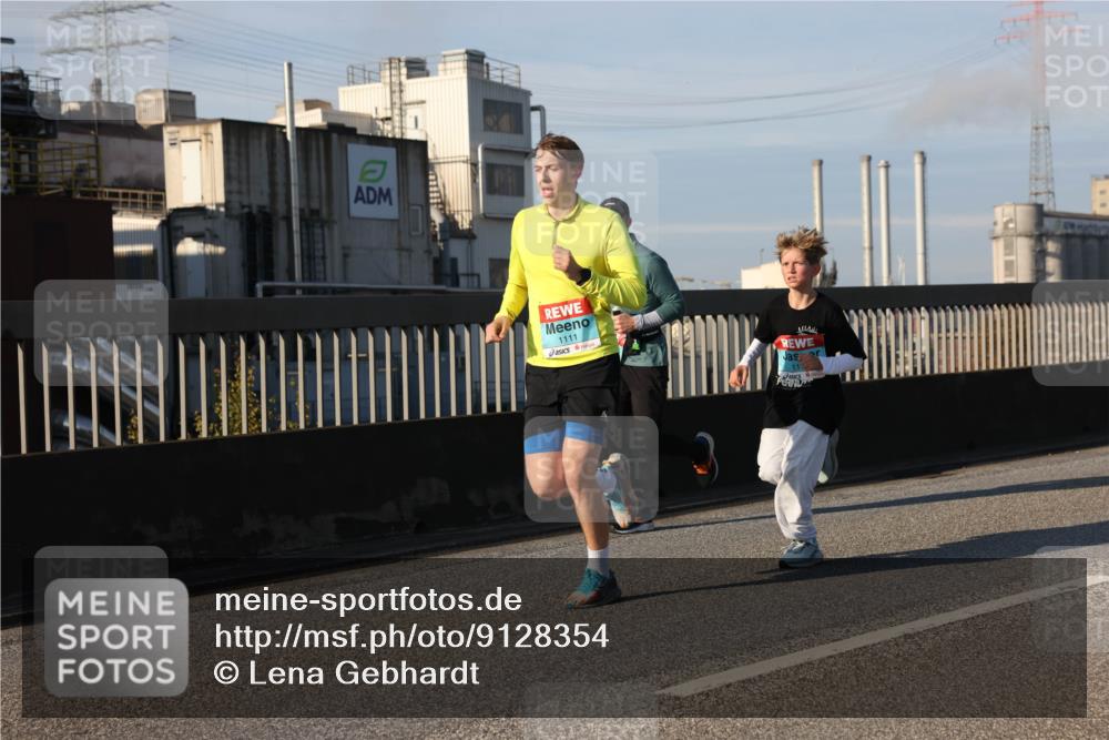 03.10.2025 - Köhlbrandbrückenlauf Lena Gebhardt http://msf.ph/oto/9128354 03.10.2025 09:48:13 Position 2 1111, 11 meine-sportfotos.de
