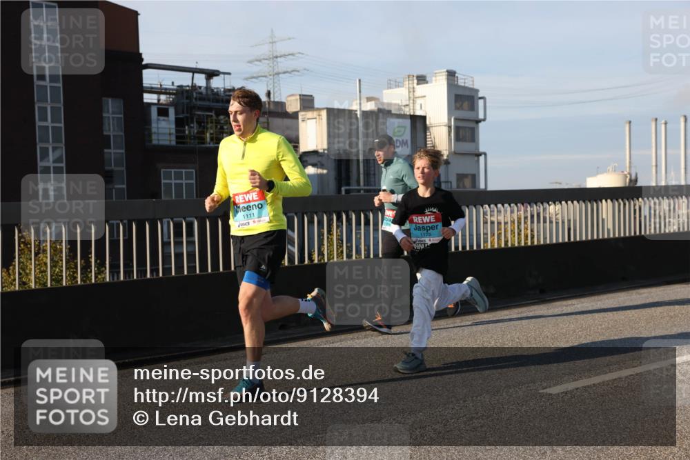 03.10.2025 - Köhlbrandbrückenlauf Lena Gebhardt http://msf.ph/oto/9128394 03.10.2025 09:48:13 Position 2 1111, 1173 meine-sportfotos.de