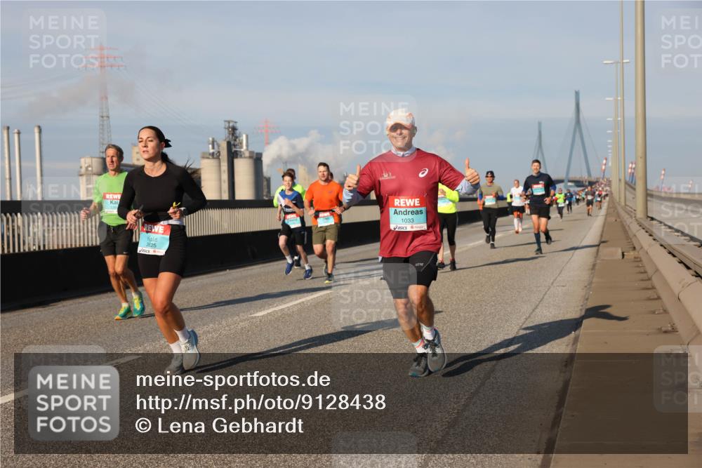 03.10.2025 - Köhlbrandbrückenlauf Lena Gebhardt http://msf.ph/oto/9128438 03.10.2025 09:48:16 Position 2 3825, 1033 meine-sportfotos.de