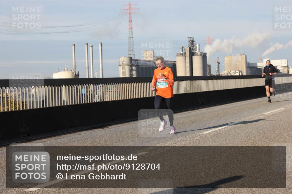 03.10.2025 - Köhlbrandbrückenlauf Lena Gebhardt http://msf.ph/oto/9128704 03.10.2025 09:48:27 Position 2 1211 meine-sportfotos.de