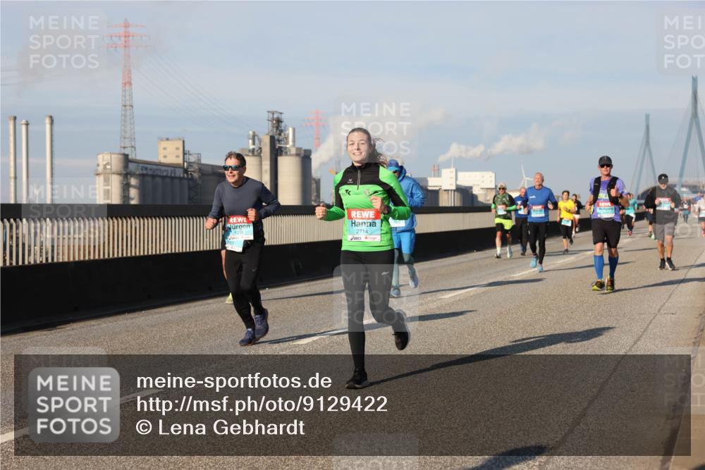 03.10.2025 - Köhlbrandbrückenlauf Lena Gebhardt http://msf.ph/oto/9129422 03.10.2025 09:48:53 Position 2 1218, 2714 meine-sportfotos.de