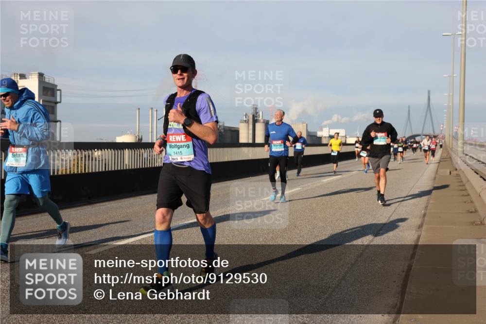 03.10.2025 - Köhlbrandbrückenlauf Lena Gebhardt http://msf.ph/oto/9129530 03.10.2025 09:48:57 Position 2 1415 meine-sportfotos.de