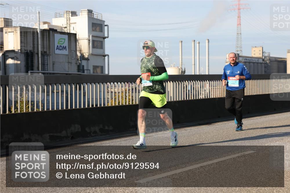 03.10.2025 - Köhlbrandbrückenlauf Lena Gebhardt http://msf.ph/oto/9129594 03.10.2025 09:49:00 Position 2 1346, 18, 3764 meine-sportfotos.de