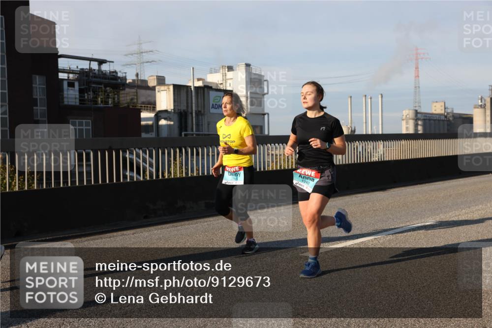 03.10.2025 - Köhlbrandbrückenlauf Lena Gebhardt http://msf.ph/oto/9129673 03.10.2025 09:49:02 Position 2 3333, 1242 meine-sportfotos.de