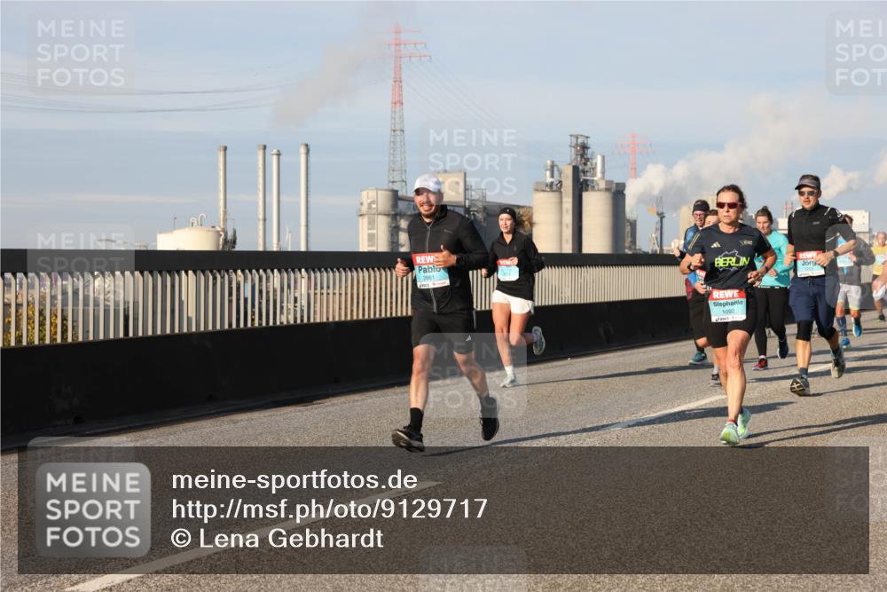 03.10.2025 - Köhlbrandbrückenlauf Lena Gebhardt http://msf.ph/oto/9129717 03.10.2025 09:49:04 Position 2 2661, 1092 meine-sportfotos.de