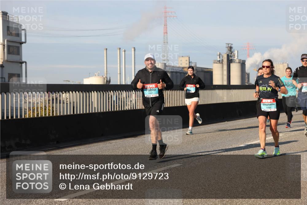 03.10.2025 - Köhlbrandbrückenlauf Lena Gebhardt http://msf.ph/oto/9129723 03.10.2025 09:49:05 Position 2 2661, 1092 meine-sportfotos.de