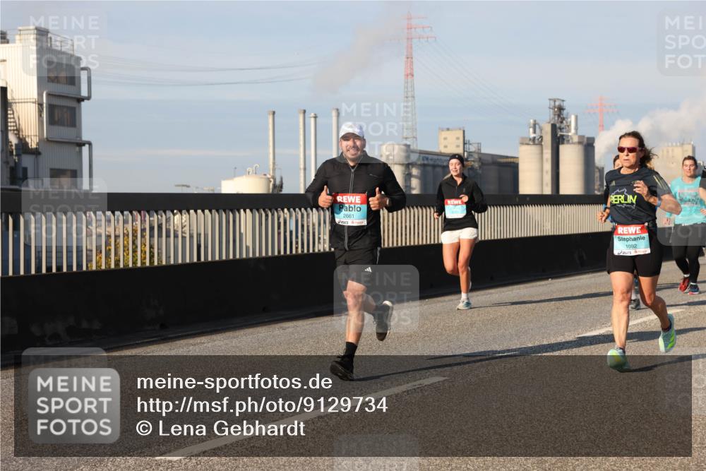 03.10.2025 - Köhlbrandbrückenlauf Lena Gebhardt http://msf.ph/oto/9129734 03.10.2025 09:49:05 Position 2 2661, 1092 meine-sportfotos.de