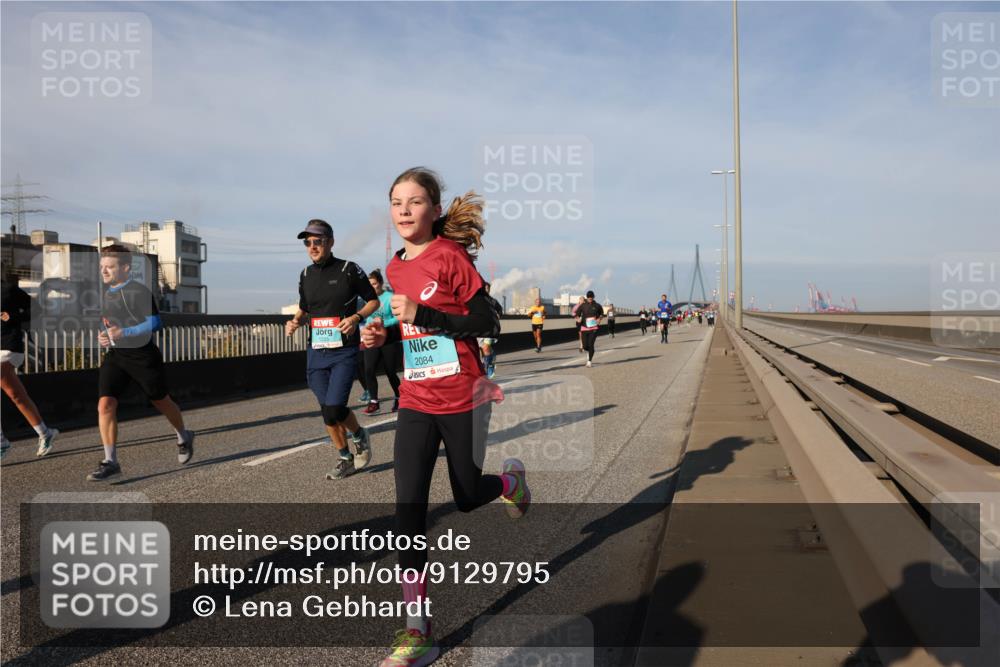 03.10.2025 - Köhlbrandbrückenlauf Lena Gebhardt http://msf.ph/oto/9129795 03.10.2025 09:49:07 Position 2 2008, 2084 meine-sportfotos.de
