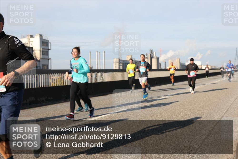 03.10.2025 - Köhlbrandbrückenlauf Lena Gebhardt http://msf.ph/oto/9129813 03.10.2025 09:49:08 Position 2  meine-sportfotos.de