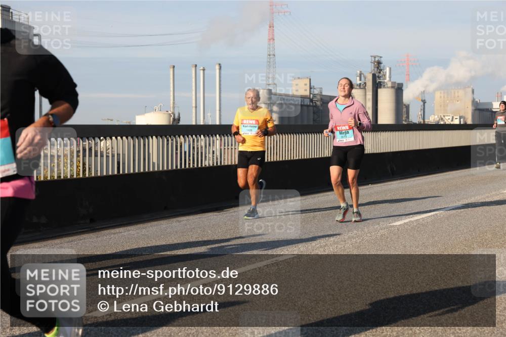 03.10.2025 - Köhlbrandbrückenlauf Lena Gebhardt http://msf.ph/oto/9129886 03.10.2025 09:49:11 Position 2 4, 3579 meine-sportfotos.de