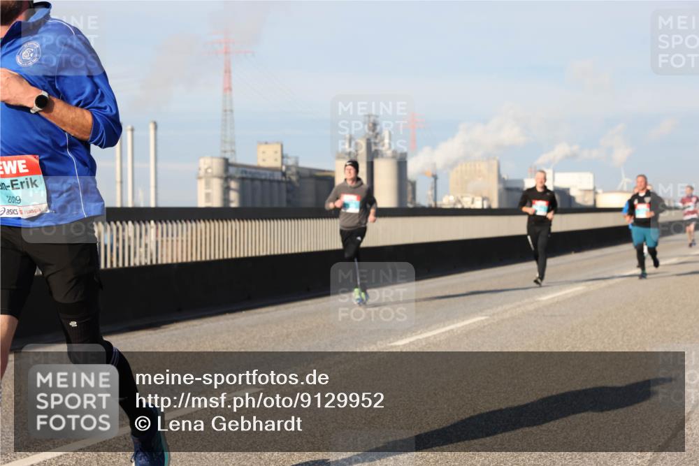 03.10.2025 - Köhlbrandbrückenlauf Lena Gebhardt http://msf.ph/oto/9129952 03.10.2025 09:49:14 Position 2 2029 meine-sportfotos.de