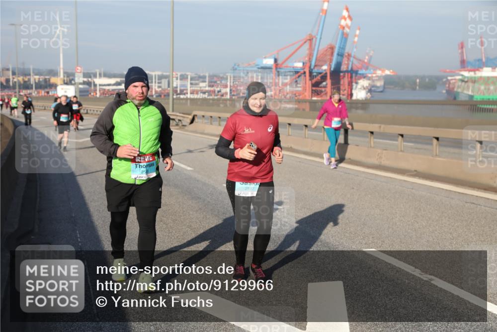 03.10.2025 - Köhlbrandbrückenlauf Yannick Fuchs http://msf.ph/oto/9129966 03.10.2025 09:05:09 Position 2 2517 meine-sportfotos.de