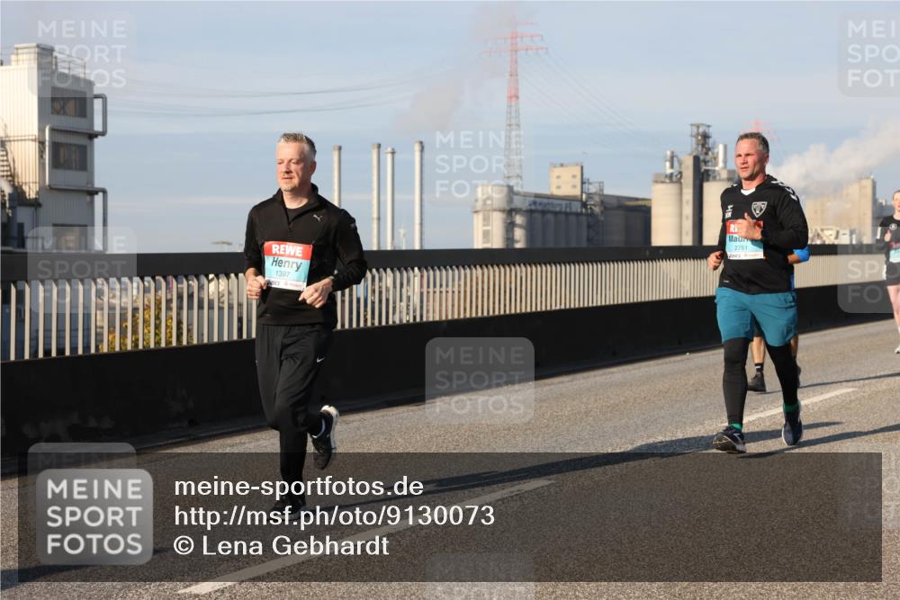 03.10.2025 - Köhlbrandbrückenlauf Lena Gebhardt http://msf.ph/oto/9130073 03.10.2025 09:49:18 Position 2 1397, 2761 meine-sportfotos.de