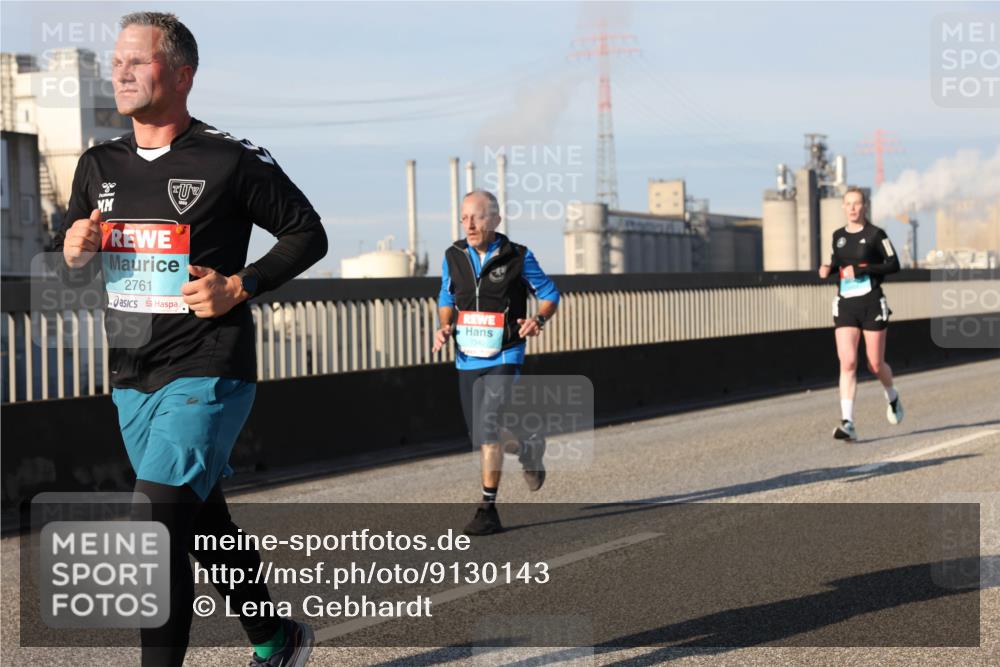 03.10.2025 - Köhlbrandbrückenlauf Lena Gebhardt http://msf.ph/oto/9130143 03.10.2025 09:49:20 Position 2 2761 meine-sportfotos.de
