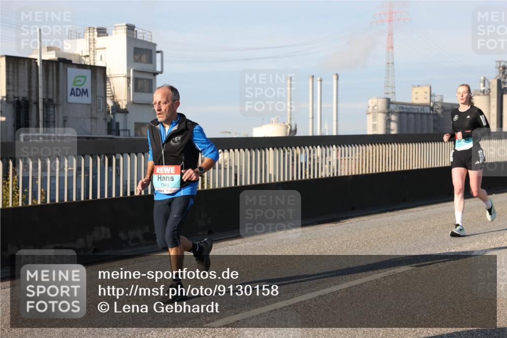 03.10.2025 - Köhlbrandbrückenlauf Lena Gebhardt http://msf.ph/oto/9130158 03.10.2025 09:49:21 Position 2 1340 meine-sportfotos.de