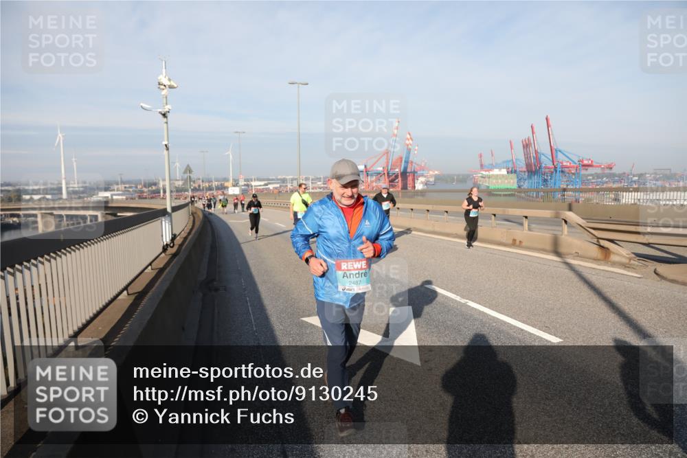 03.10.2025 - Köhlbrandbrückenlauf Yannick Fuchs http://msf.ph/oto/9130245 03.10.2025 09:02:36 Position 2 2487 meine-sportfotos.de