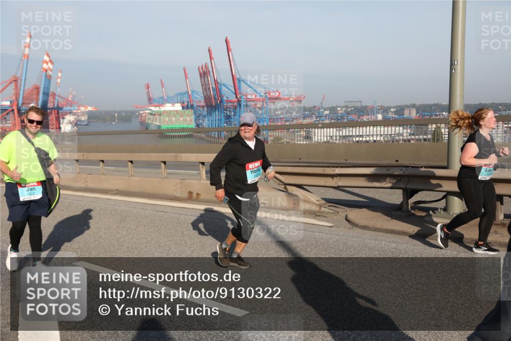 03.10.2025 - Köhlbrandbrückenlauf Yannick Fuchs http://msf.ph/oto/9130322 03.10.2025 09:02:40 Position 2 2223, 28, 118 meine-sportfotos.de