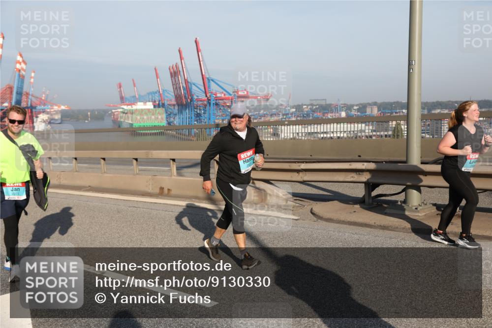 03.10.2025 - Köhlbrandbrückenlauf Yannick Fuchs http://msf.ph/oto/9130330 03.10.2025 09:02:40 Position 2 2223, 118 meine-sportfotos.de