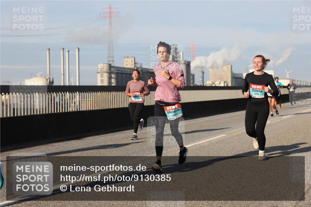 03.10.2025 - Köhlbrandbrückenlauf Lena Gebhardt http://msf.ph/oto/9130385 03.10.2025 09:49:28 Position 2 1424, 1208 meine-sportfotos.de