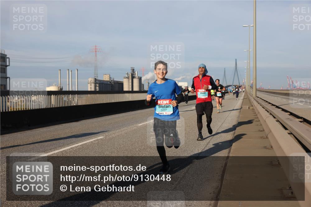 03.10.2025 - Köhlbrandbrückenlauf Lena Gebhardt http://msf.ph/oto/9130448 03.10.2025 09:49:31 Position 2 3497 meine-sportfotos.de