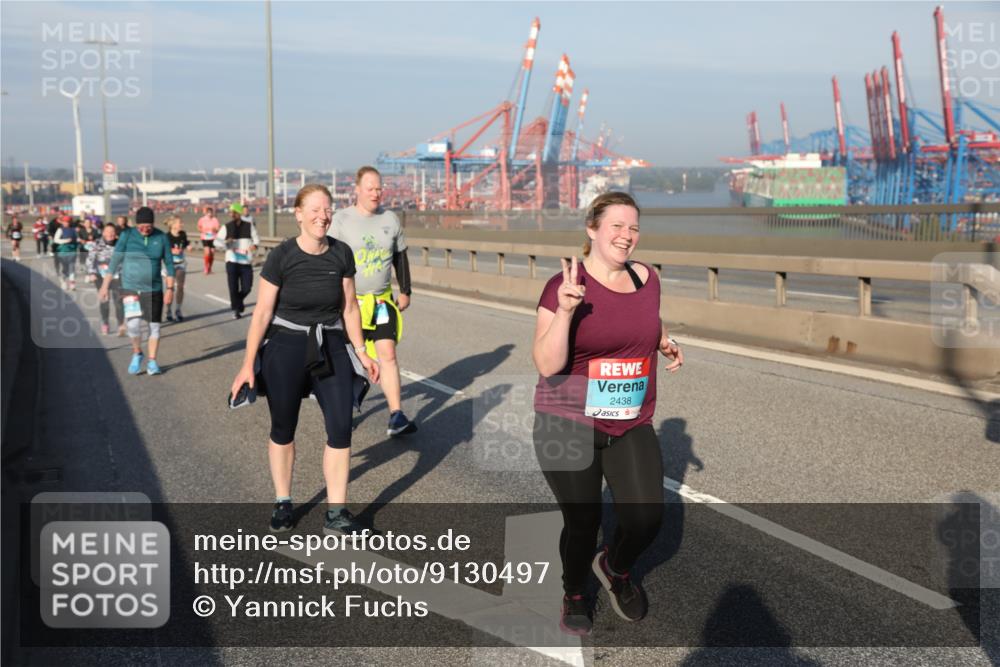 03.10.2025 - Köhlbrandbrückenlauf Yannick Fuchs http://msf.ph/oto/9130497 03.10.2025 09:02:56 Position 2 2438 meine-sportfotos.de
