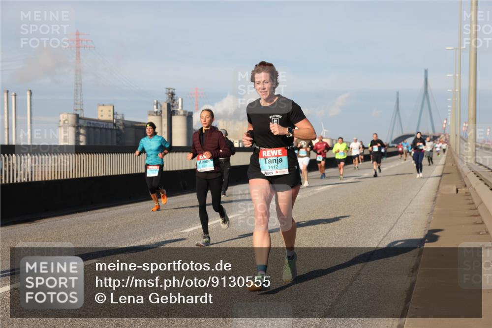 03.10.2025 - Köhlbrandbrückenlauf Lena Gebhardt http://msf.ph/oto/9130555 03.10.2025 09:49:34 Position 2 1412 meine-sportfotos.de