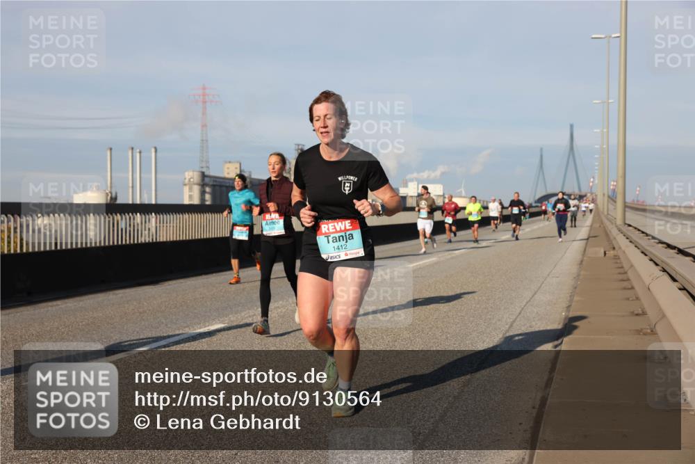 03.10.2025 - Köhlbrandbrückenlauf Lena Gebhardt http://msf.ph/oto/9130564 03.10.2025 09:49:34 Position 2 1412 meine-sportfotos.de