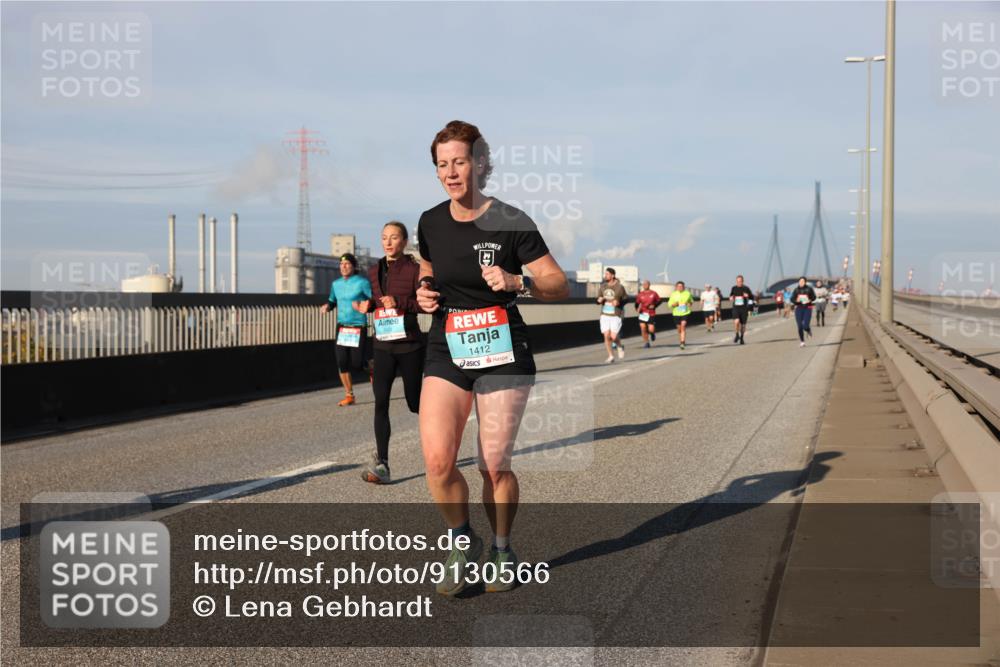 03.10.2025 - Köhlbrandbrückenlauf Lena Gebhardt http://msf.ph/oto/9130566 03.10.2025 09:49:35 Position 2 1412 meine-sportfotos.de